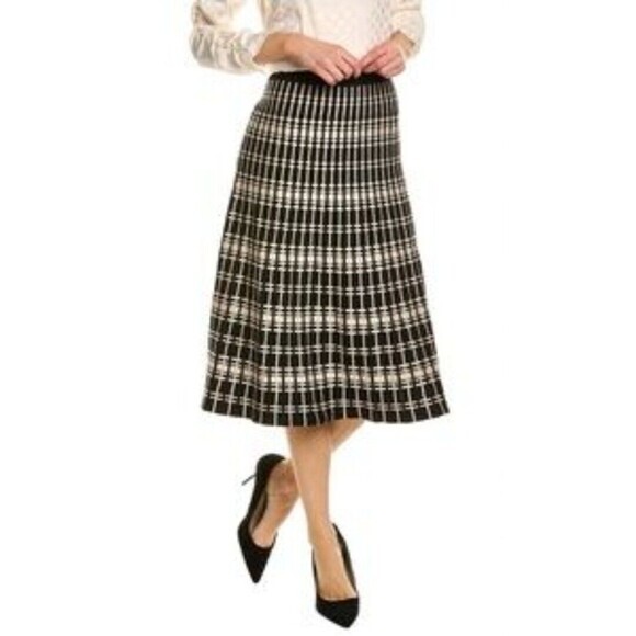 Max Studio Knit Large NWT Black Beige Pleated Midi A Line Sweater Skirt - Picture 1 of 11